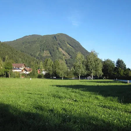 Ferienwohnung Valente Apartament Treffen am Ossiacher See